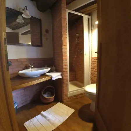 Casa In Borgo Medievale Con Giardino Ed Escursioni Terni